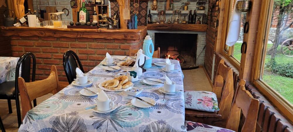The barbecue house table