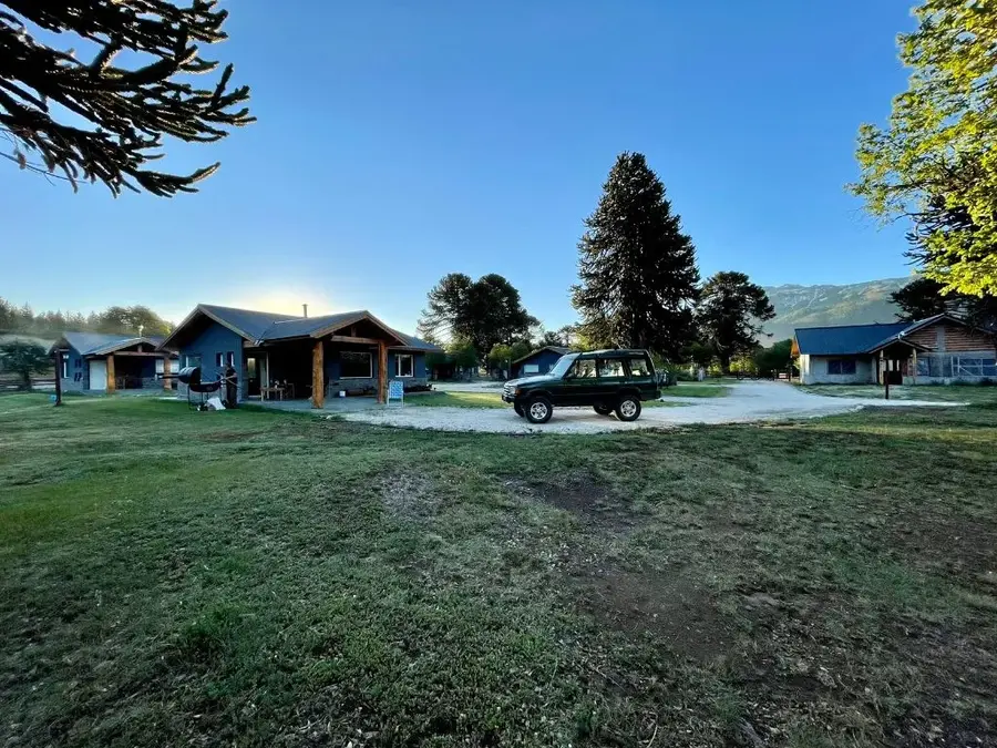 Primera luz del día sobre el parque