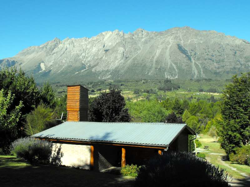 Cabaña Picaflor: Picaflor al pie del Piltriquitrón